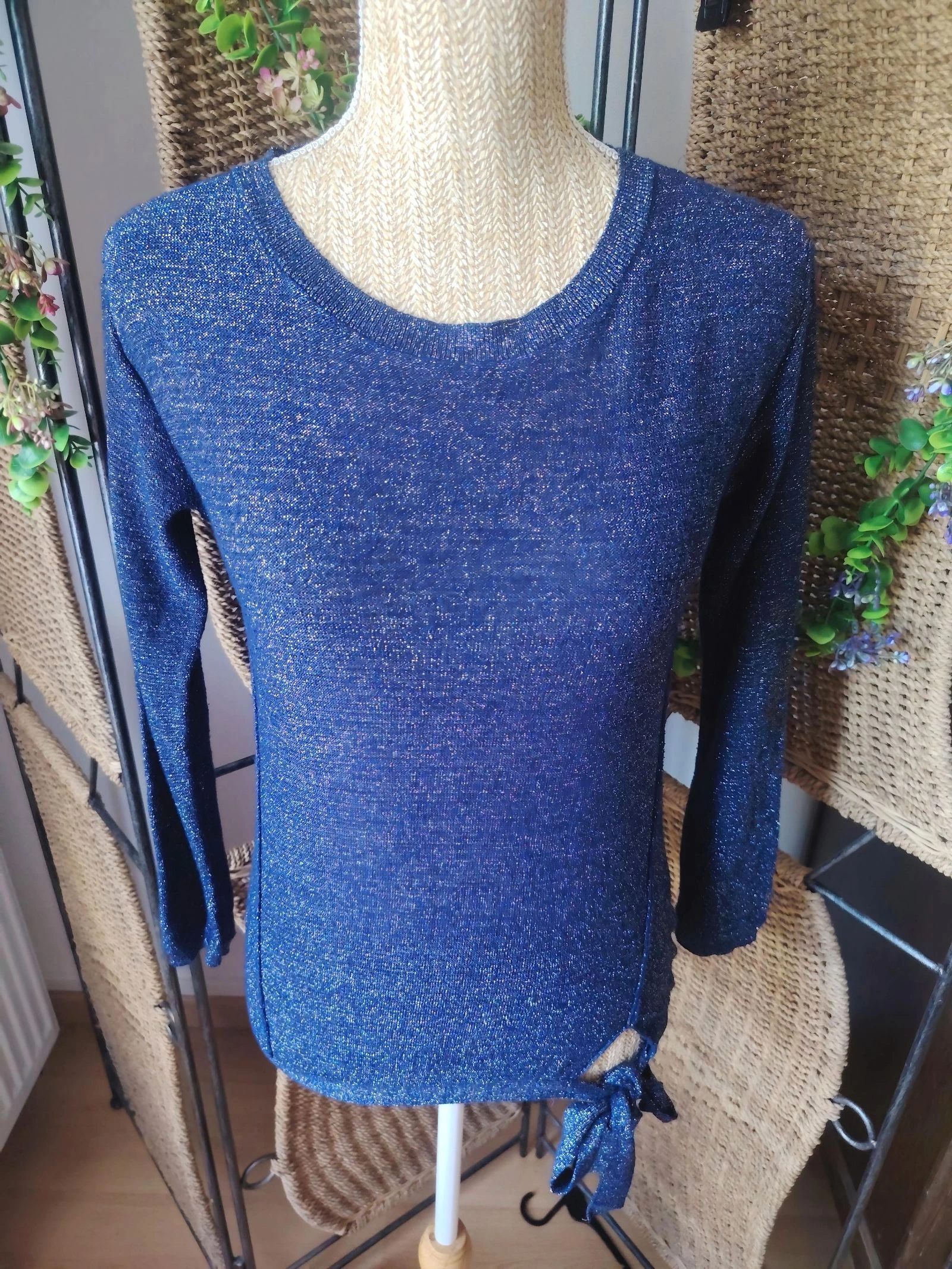 Suéter azul marino con lentejuelas talla 34 Riu Paris – photo 2